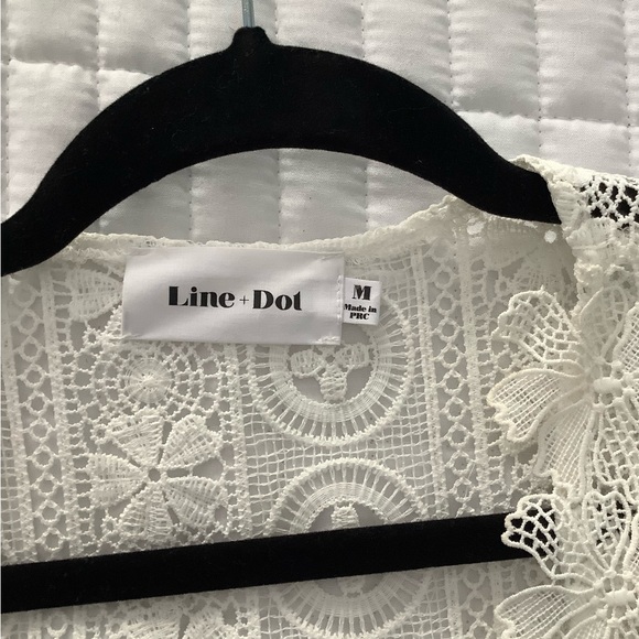 Lace robe with knee length slip - Picture 5 of 6